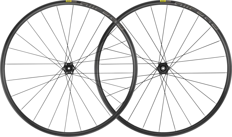 Shimano Dura-Ace 7402 sur roue arrière vélo de route Mavic Open SUP CD 28 - The Ritzler Shimano Dura-Ace 7402 sur roue arrière vélo de route Mavic Open SUP CD 28 - The Ritzler