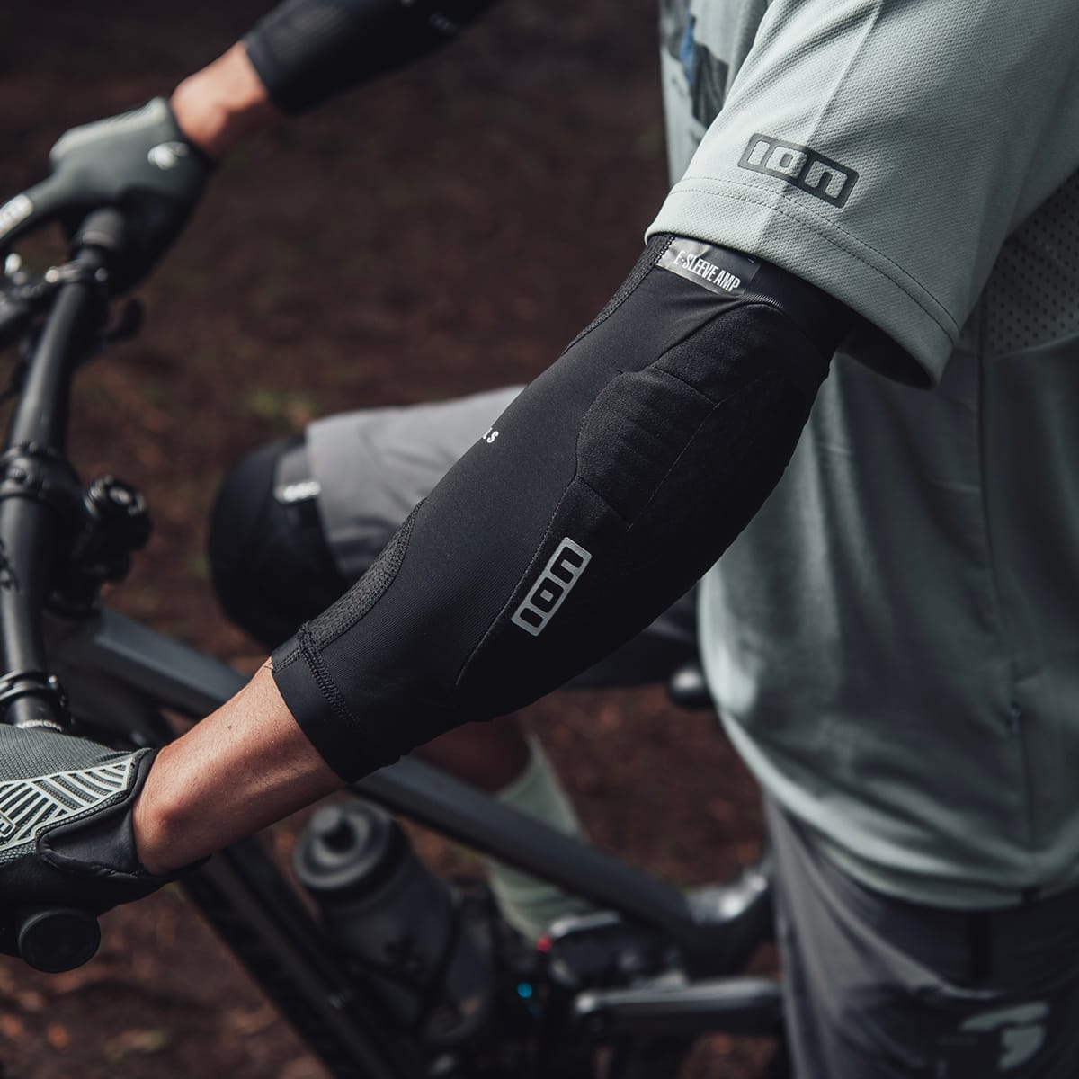 Genouillère VTT Ion Pads K-Sleeve AMP - Protection Genou Sport - Noir